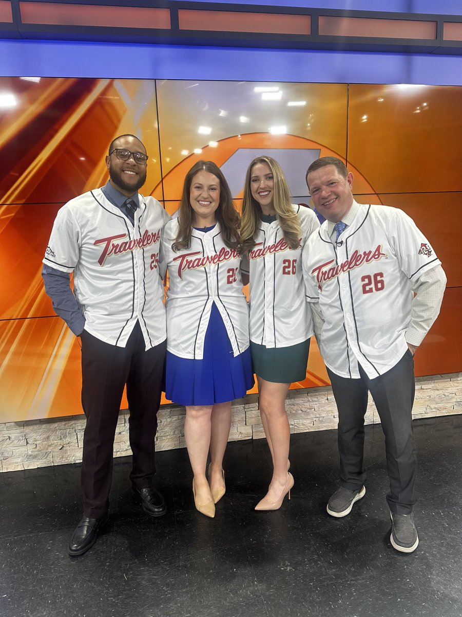 GaryBurton_JR's tweet photo. The Arkansas Travelers home opener is TONIGHT‼️⚾️ Thanks to the @ARTravs for the swag🔥 https://t.co/9L73YmyoiD