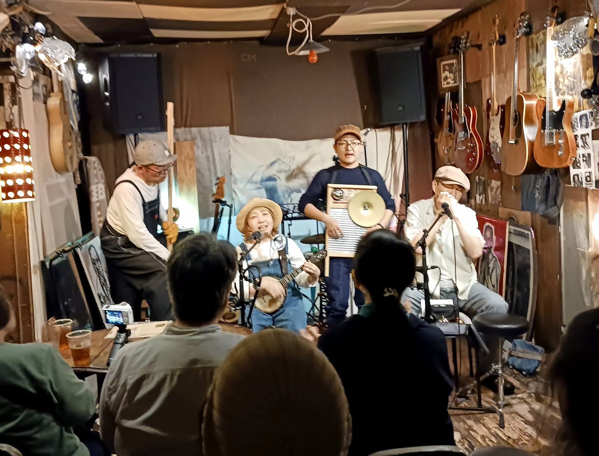 Tiny Jug Stompers tweet media