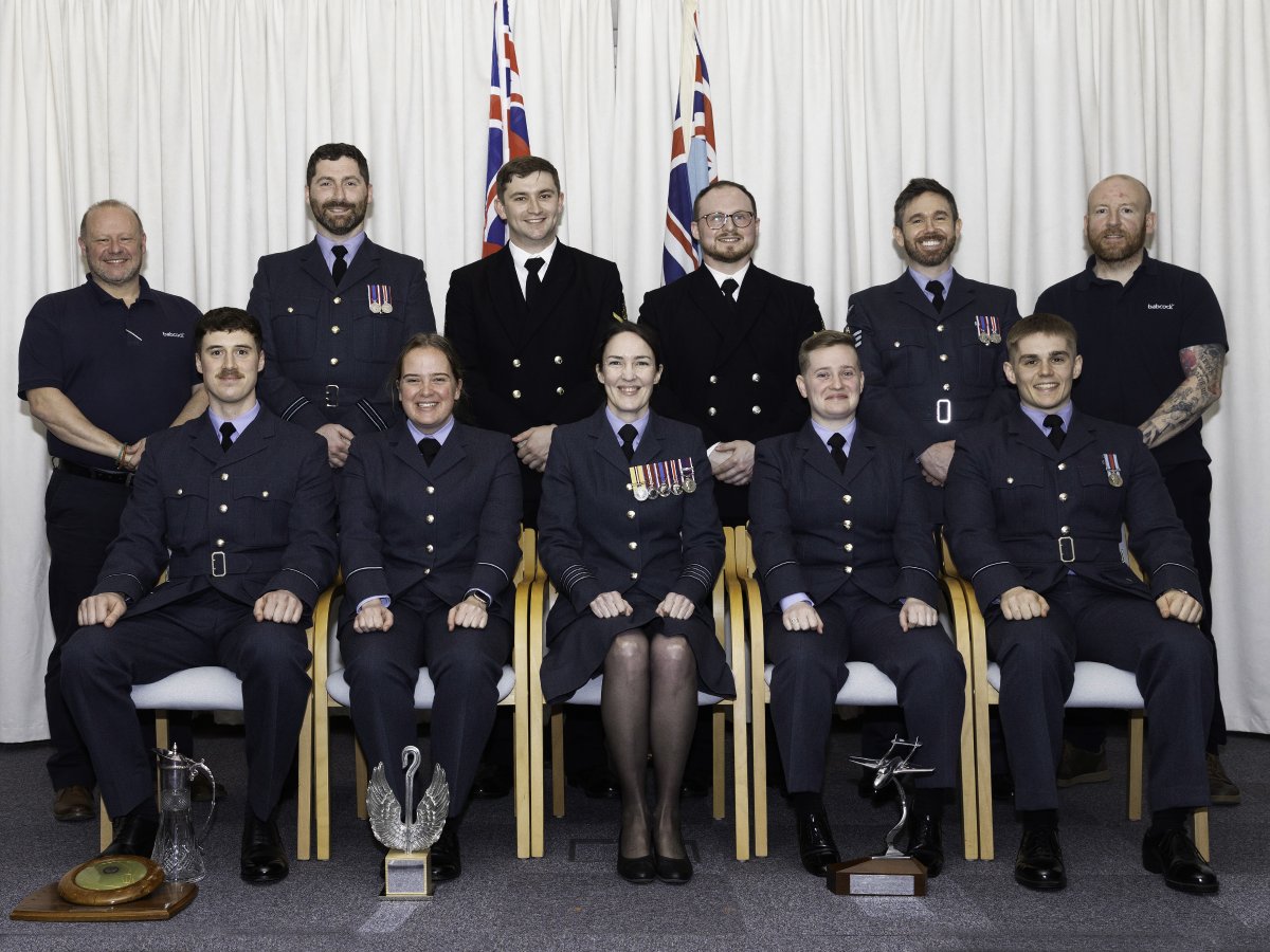 RAF_Shawbury's tweet photo. Congratulations to Joint Air Traffic Control Course 471 who graduated on 27 March from the Defence College of Air and Space Operations. The Reviewing Officer was Group Captain Harrison BA (Hons) MA RAF.

We wish them every success for their future careers.
#AirOperations https://t.co/pa5hql21AX