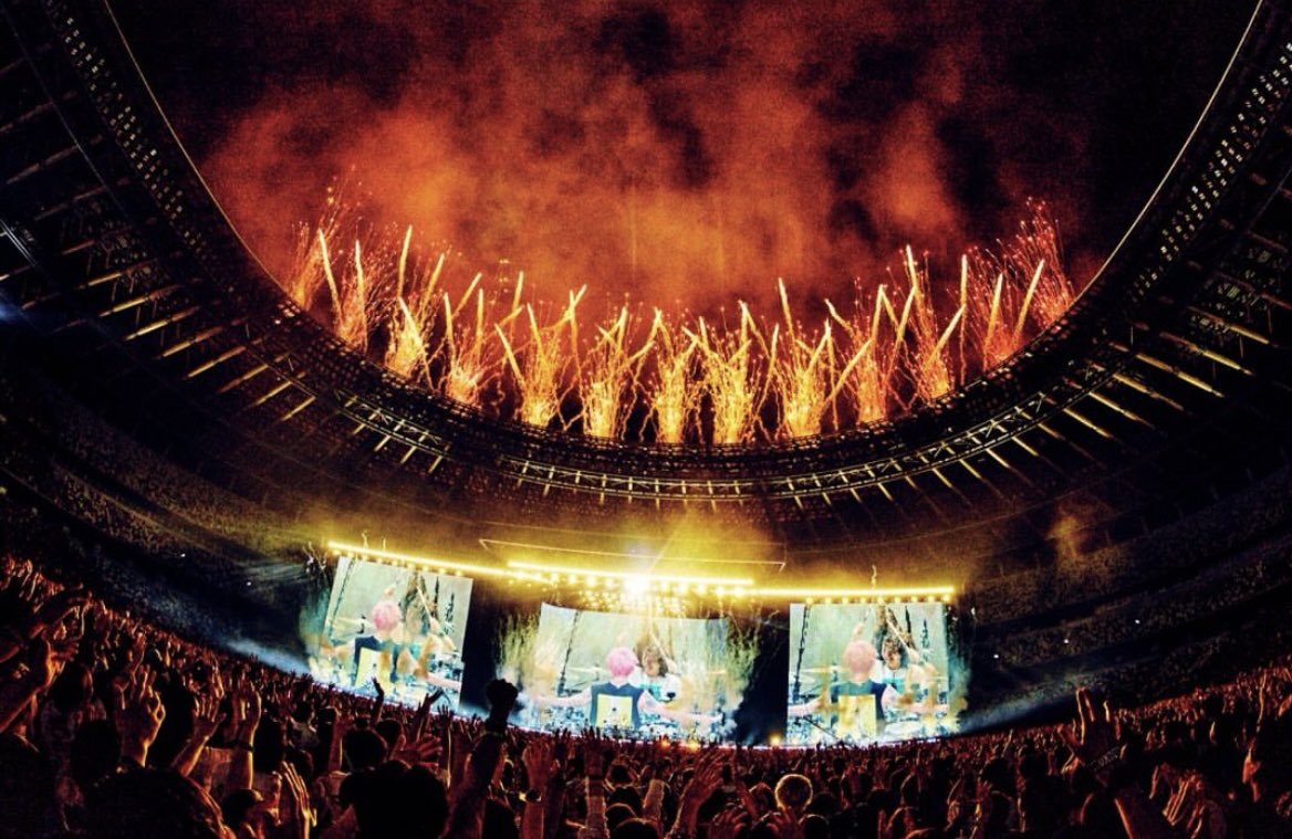 ws_0415's tweet photo. 今回も野外ライブ花火観れて
最高でした🎇
#ONEOKROCK
#THEMUSICSTADIUM https://t.co/72kwsCqn38