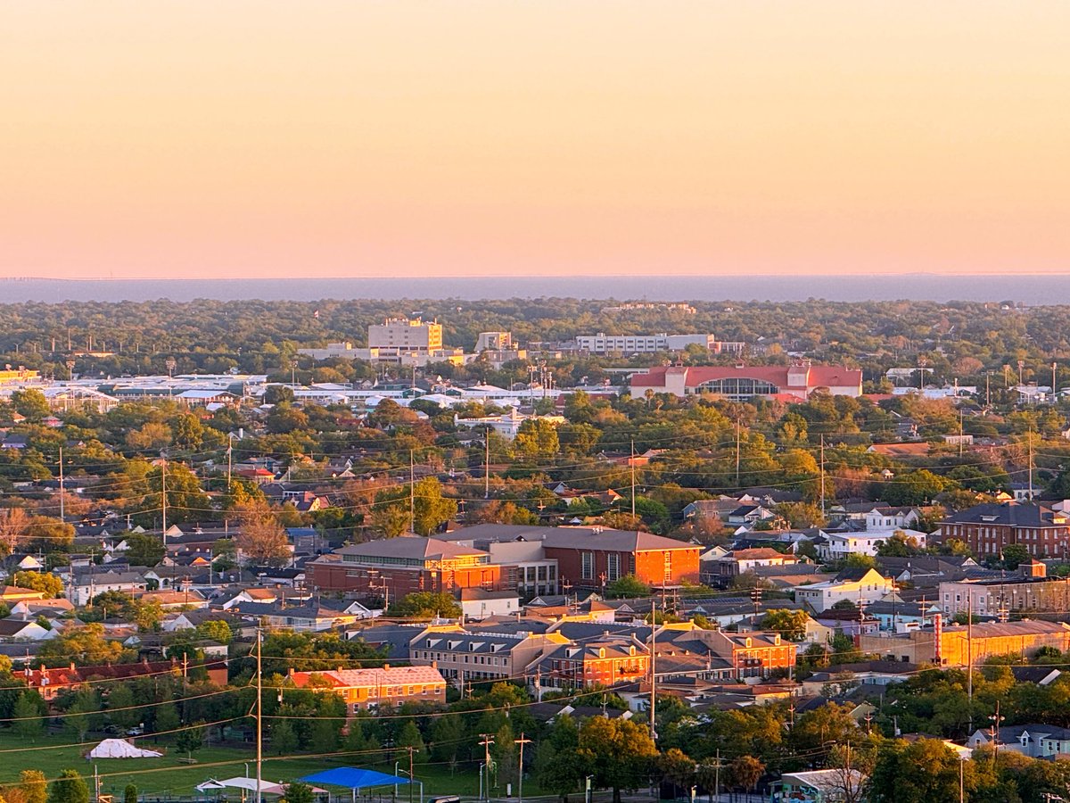 DavidMora's tweet image. If you look closely you can see the @Jazzfest tents going up at @FairgroundsNOLA! 🎪🎶🎺

#JazzFest2026 #NewOrleans