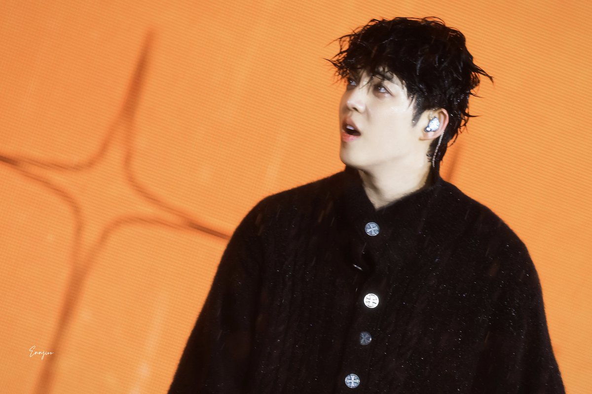 260405 Encore 
 
#에스쿱스 #SCOUPS
#승철 #최승철
#세븐틴 #SEVENTEEN <a href="/pledis_17/">세븐틴(SEVENTEEN)</a>