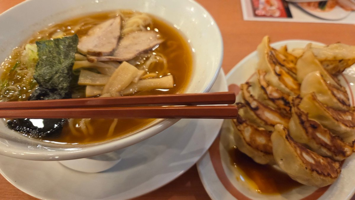 春詩音 tweet media