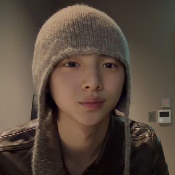 ꒰ ׅ֟✢ ☽ 𝄞 tweet media