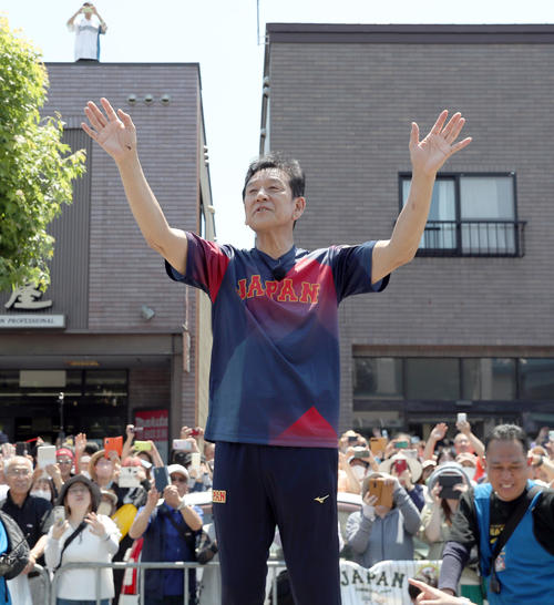 ジオン tweet media