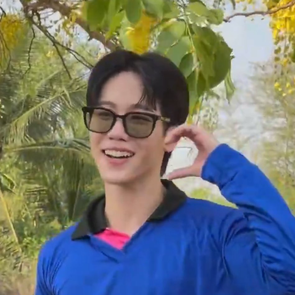 n🪽ྀི tweet media