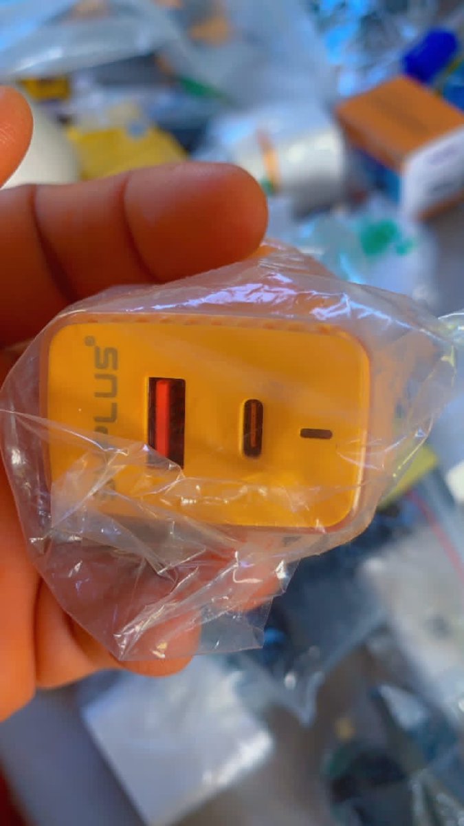 Takeoverstore's tweet photo. Wholesale chargers Heads are available at Takeover Gadgets.
09150996125 Whatsapp https://t.co/b3PjsaJdXu