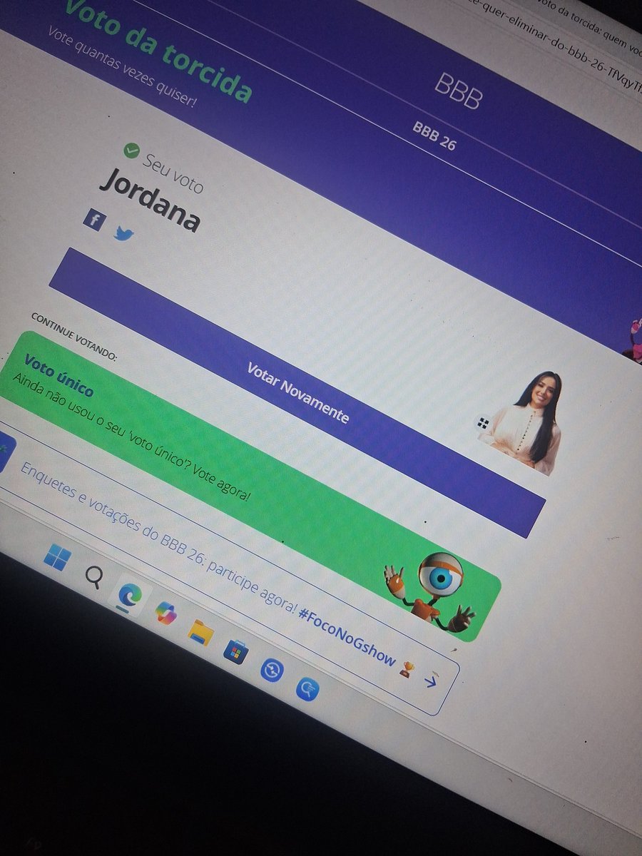 #BLAH #BLAH tweet media