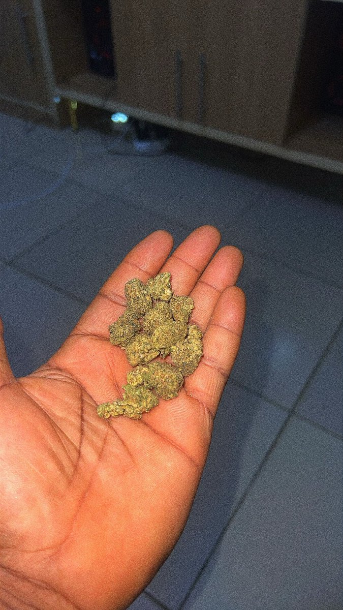 Weed Tweets tweet media