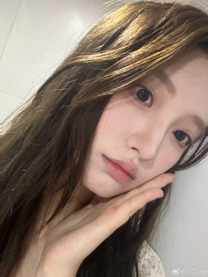 锁骨有暗记 tweet media