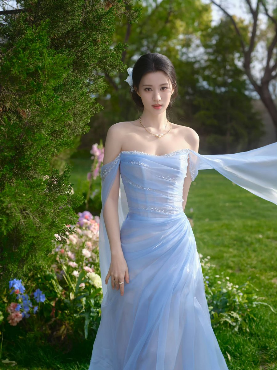 𝓞𝓵𝓲✷ tweet media