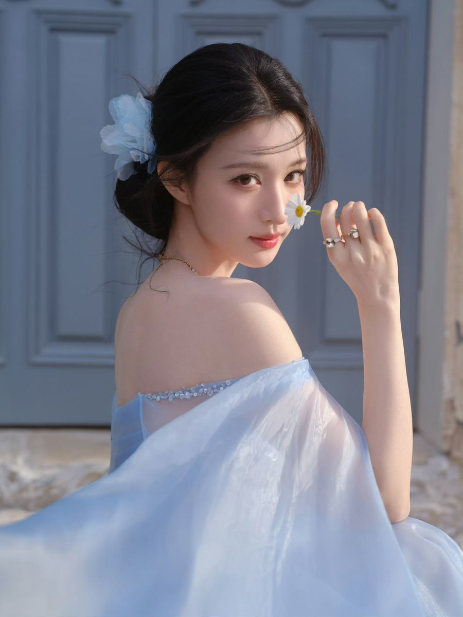 𝓞𝓵𝓲✷ tweet media