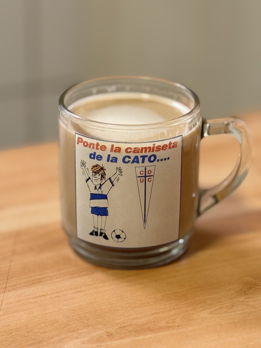 Hoy es Católica!!!! Todos con la camiseta blanca y el azul que cruza el pecho ⚪️🔵 #LosCruzados