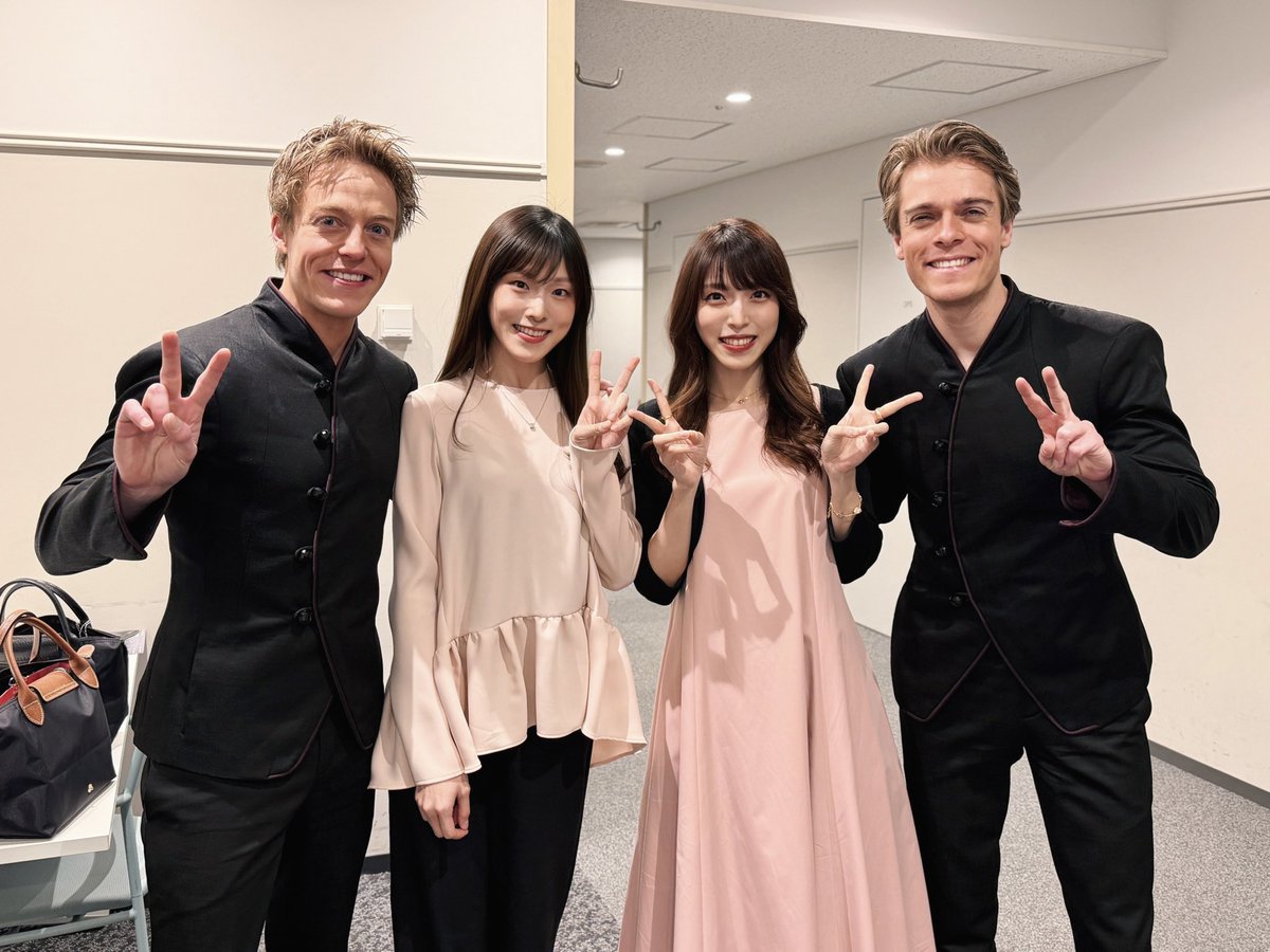 Aya & Risa Sakamoto | 坂本彩・リサ tweet media