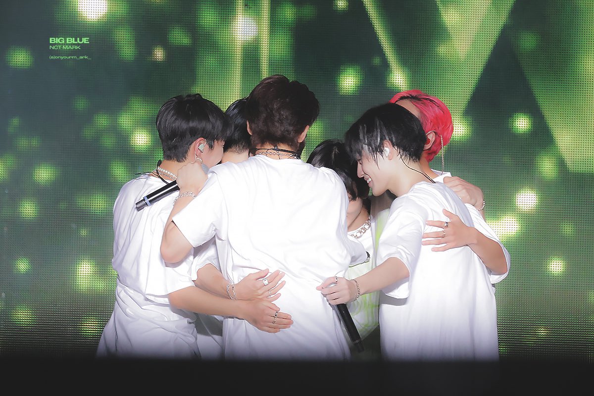 きつねそば tweet media