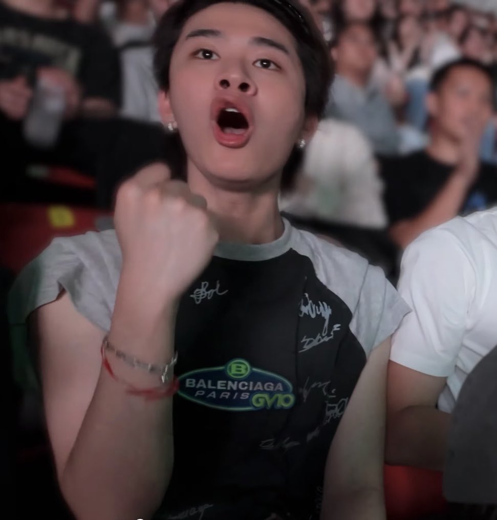 owo 🦕 tweet media