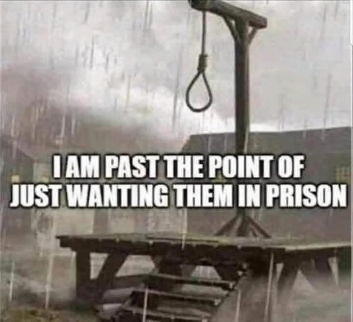 Optional tweet media