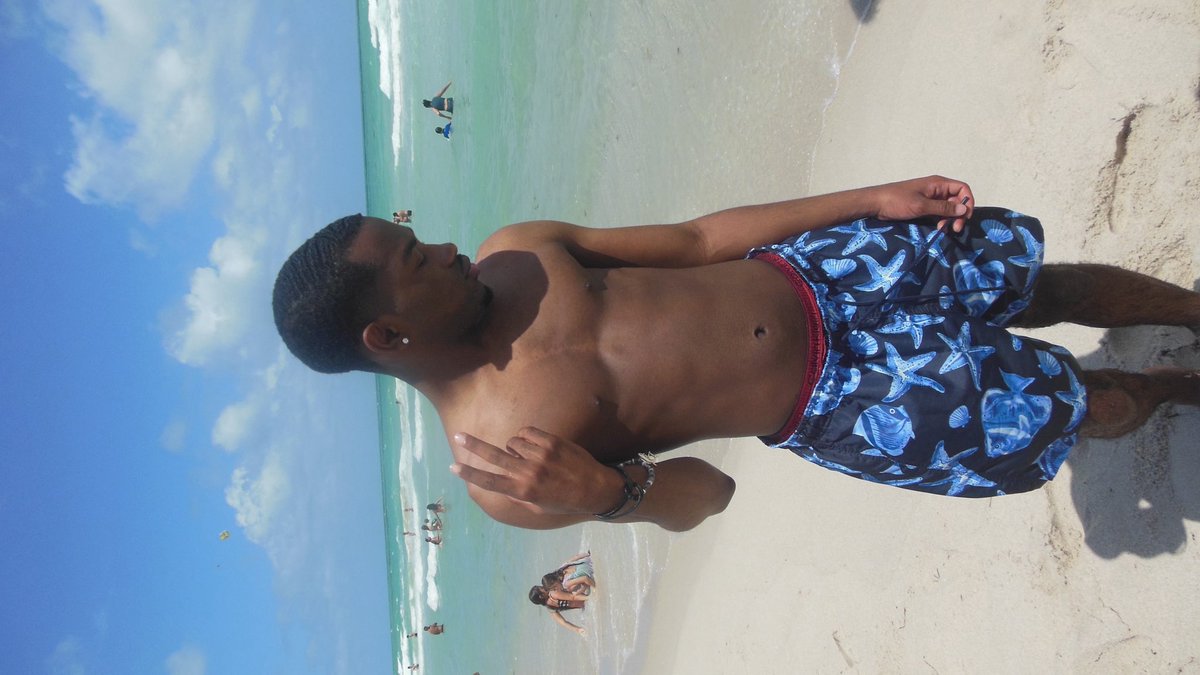 TJ ⭐️ tweet media