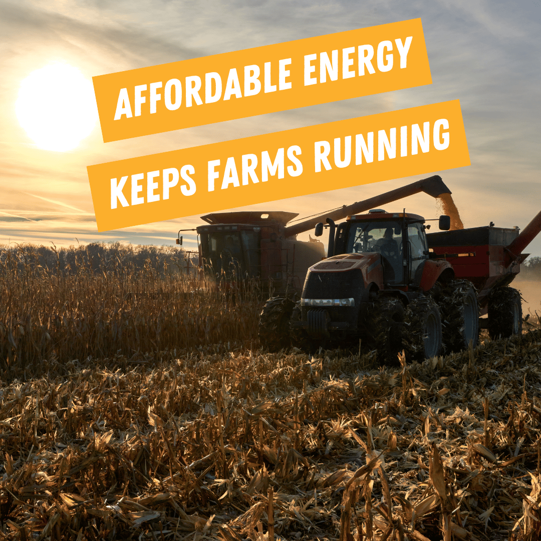 LEPipelines's tweet photo. Affordable #pipeline-delivered fuel keeps tractors running and fertilizer prices manageable. #PipelinesDeliver https://t.co/ykKMfe4Yf9
