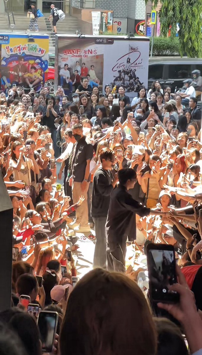 ริบบิ้นเองค่ะ🎀 tweet media