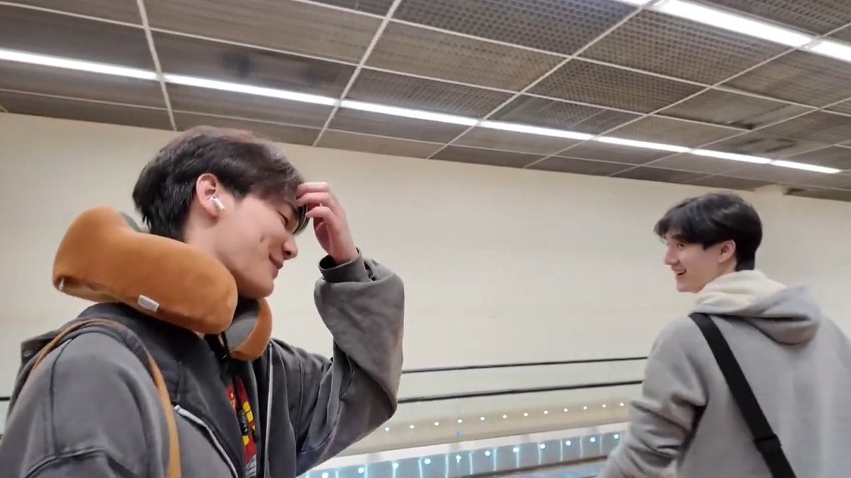 naze 🦇 tweet media