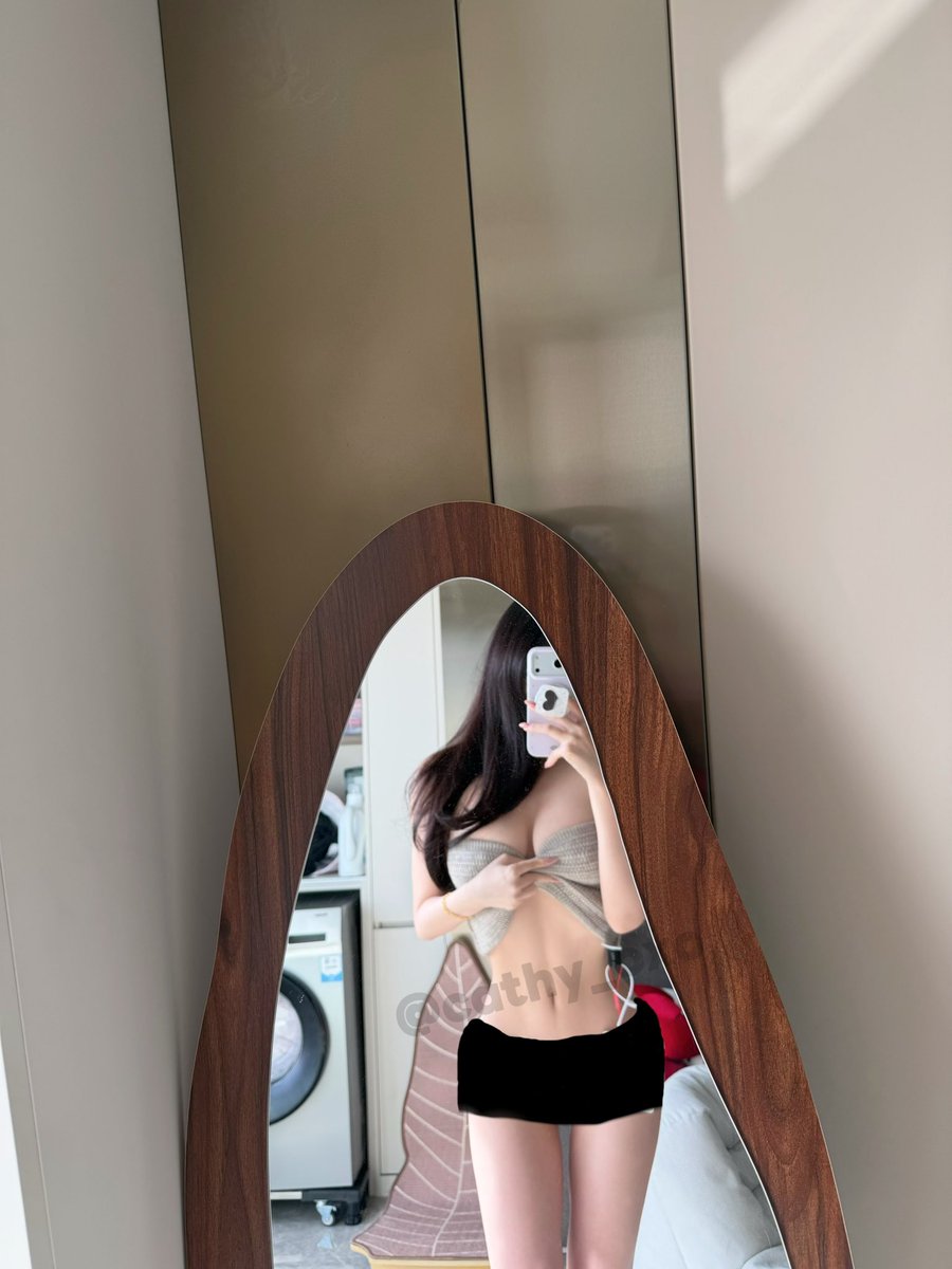还有人记得小小嘛？我回来啦 https://t.co/9ezK8eJk9K