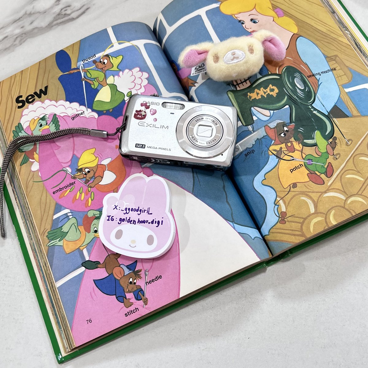 _ggoodgirll_'s tweet image. Casio ex-z35 (rare)แฟลชได้ ซูมได้  เต็มระบบ🤩 จึ้งตัวนี้ ใช้ปกติเลย 
ตำหนิ🌈จอย่นไม่ส่งผลกับรูปน้า
สิ่งที่ได้รับ🍒 กล้อง แบต
🐇🌸 2090รวมส่ง #กล้องดิจิตอลมือสอง  #กล้องดิจิตอลเก่า  #กล้องดิจิตอล