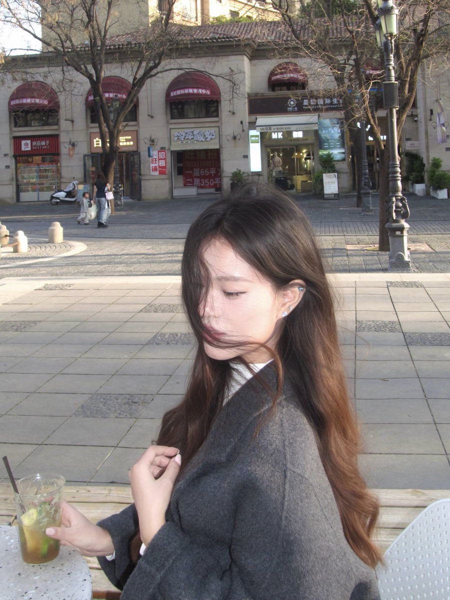 _ggoodgirll_'s tweet image. Casio ex-z35 (rare)แฟลชได้ ซูมได้  เต็มระบบ🤩 จึ้งตัวนี้ ใช้ปกติเลย 
ตำหนิ🌈จอย่นไม่ส่งผลกับรูปน้า
สิ่งที่ได้รับ🍒 กล้อง แบต
🐇🌸 2090รวมส่ง #กล้องดิจิตอลมือสอง  #กล้องดิจิตอลเก่า  #กล้องดิจิตอล