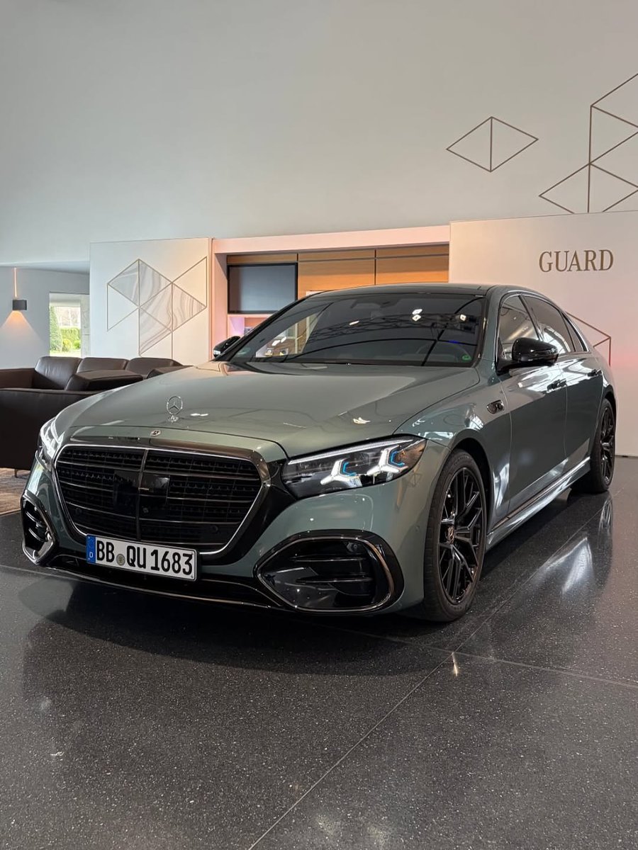 LuxuryMercedes's tweet image. Mercedes AMG S500 Sclass #drivinghero #carlifestyle #car #cars #supercar #supercars #auto #automotive #blacklist #bike #bikes #automotive #motorsports #217mph #carinstagram #race #racing #amazing_cars