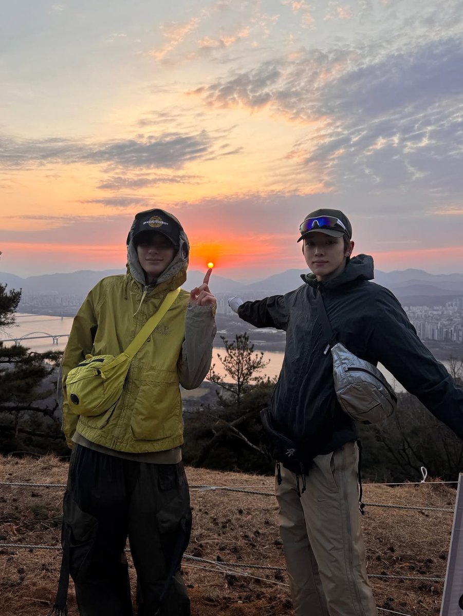 riize archive tweet media