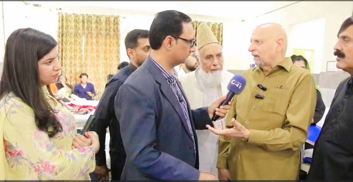 ali_munazer's tweet photo. سابق گورنر پنجاب چوہدری سرور پاکستان میں فلاح و بہبود کے کاموں میں متحرک، سرور فاؤنڈیشن کے تحت رجانہ اور چیچہ وطنی میں ہسپتال قائم، مفت علاج معالجہ کی فراہمی 
موٹروے کے قریب عالی نشان یونیورسٹی بنانے کا بھی اعلان 
#Munazerali #City42 https://t.co/H3V4WGY4kY
