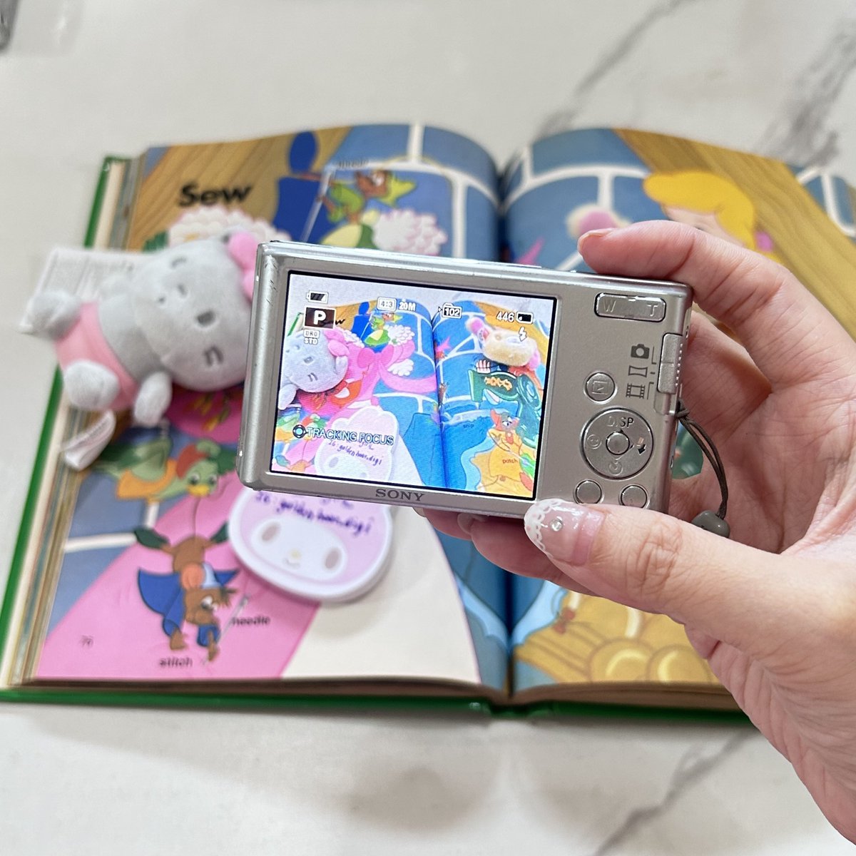 _ggoodgirll_'s tweet image. Sony cybershot w830 (rare) แฟลชได้ ซูมได้  เต็มระบบ🤩 จึ้งตัวนี้ ใช้ปกติเลย 
ตำหนิ🎱-
สิ่งที่ได้รับ กล้อง แบต เมม 
🐇2790 รวมส่ง #กล้องดิจิตอลมือสอง  #กล้องดิจิตอลเก่า  #กล้องดิจิตอล