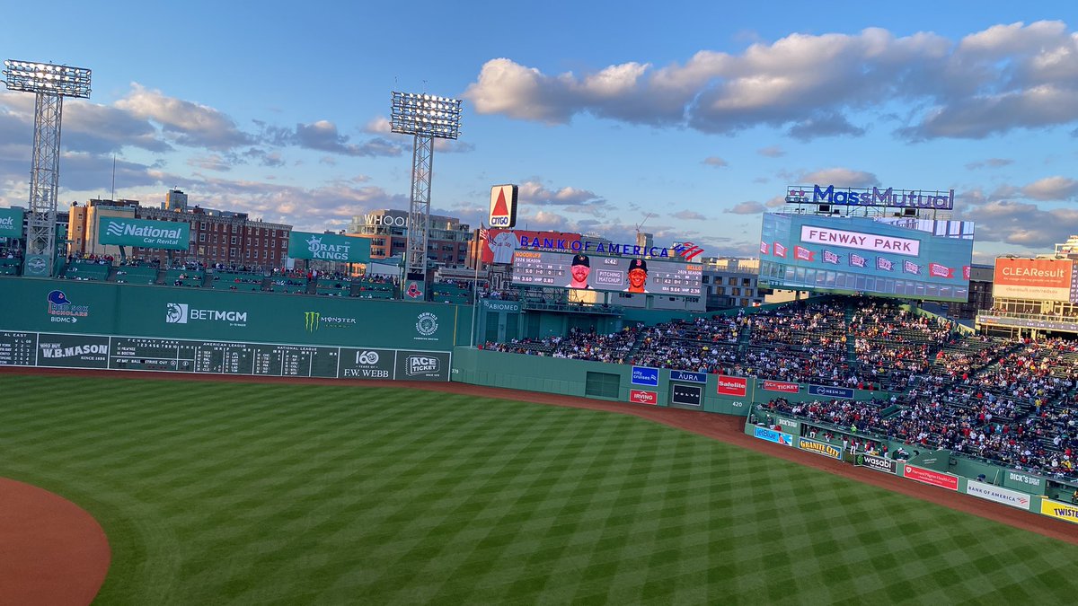 DaisyMaeJack's tweet image. Mum said she froze her tail off and they lost too. Serves her right fur leaving me. Happy Tuesday frens 😆🐾💗 #losers #dogsofX #tuesday