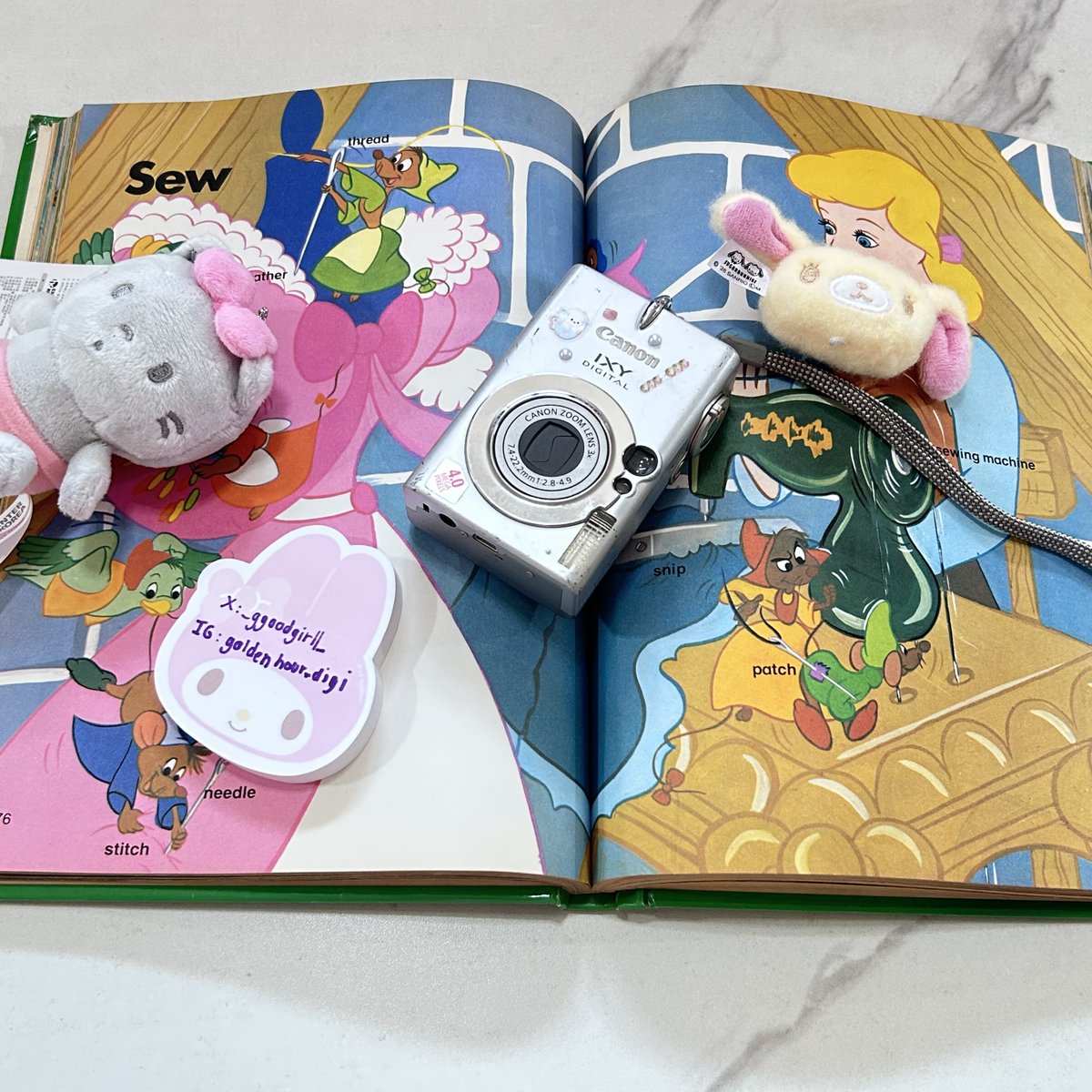 _ggoodgirll_'s tweet image. Canon ixy400 (rare)แฟลชได้ ซูมได้  เต็มระบบ🤩 จึ้งตัวนี้ ใช้ปกติเลย 
ตำหนิ🌈-
สิ่งที่ได้รับ🍒 กล้อง แบต เมม
🐇🌸 2590 รวมส่ง #กล้องดิจิตอลมือสอง  #กล้องดิจิตอลเก่า  #กล้องดิจิตอล