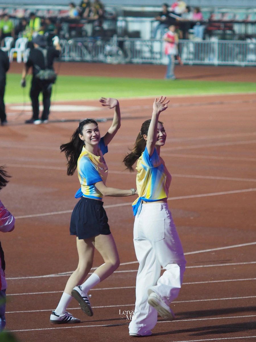 water m3lon tweet media