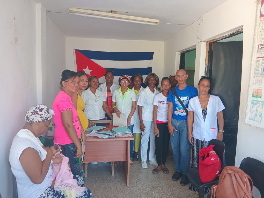 Celebramos el día de la salud con la premisa de que, los próximos 365 días, sean para brindar un mejor servicio a nuestra población, aún en medio de las adversidades, somos un colectivo que crece.
<a href="/suniel_johnson/">Suniel_Johnson</a> 
<a href="/direccion_cuba/">DG de Salud Municipio Santiago de Cuba.</a> 
<a href="/DPS_Santiago/">Dirección General Salud Pública Santiago de Cuba</a>