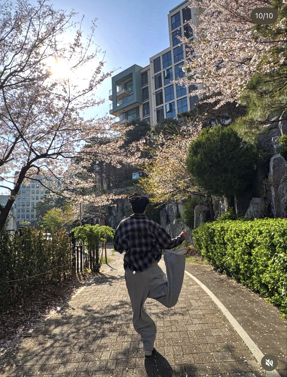 아웅이 ꒰໓ ♡ ໕꒱ tweet media