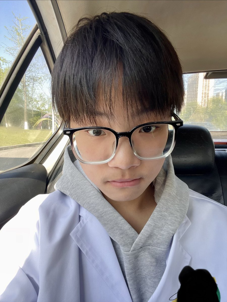 一个句号 tweet media