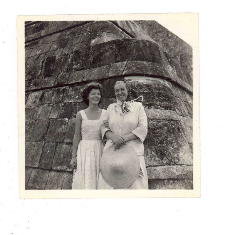 eroerny's tweet photo. El 7 de abril de 1889 nació Gabriela Mistral en una casa de adobe con el número 759 en la calle Maipú en Vicuña, Chile. 
📷 Doris Dana y Gabriela Mistral en Chichén Itzá, 1948. Archivo: @BNChile. 
🌈💜👭 🇨🇱✨ https://t.co/01xDbF6TgL