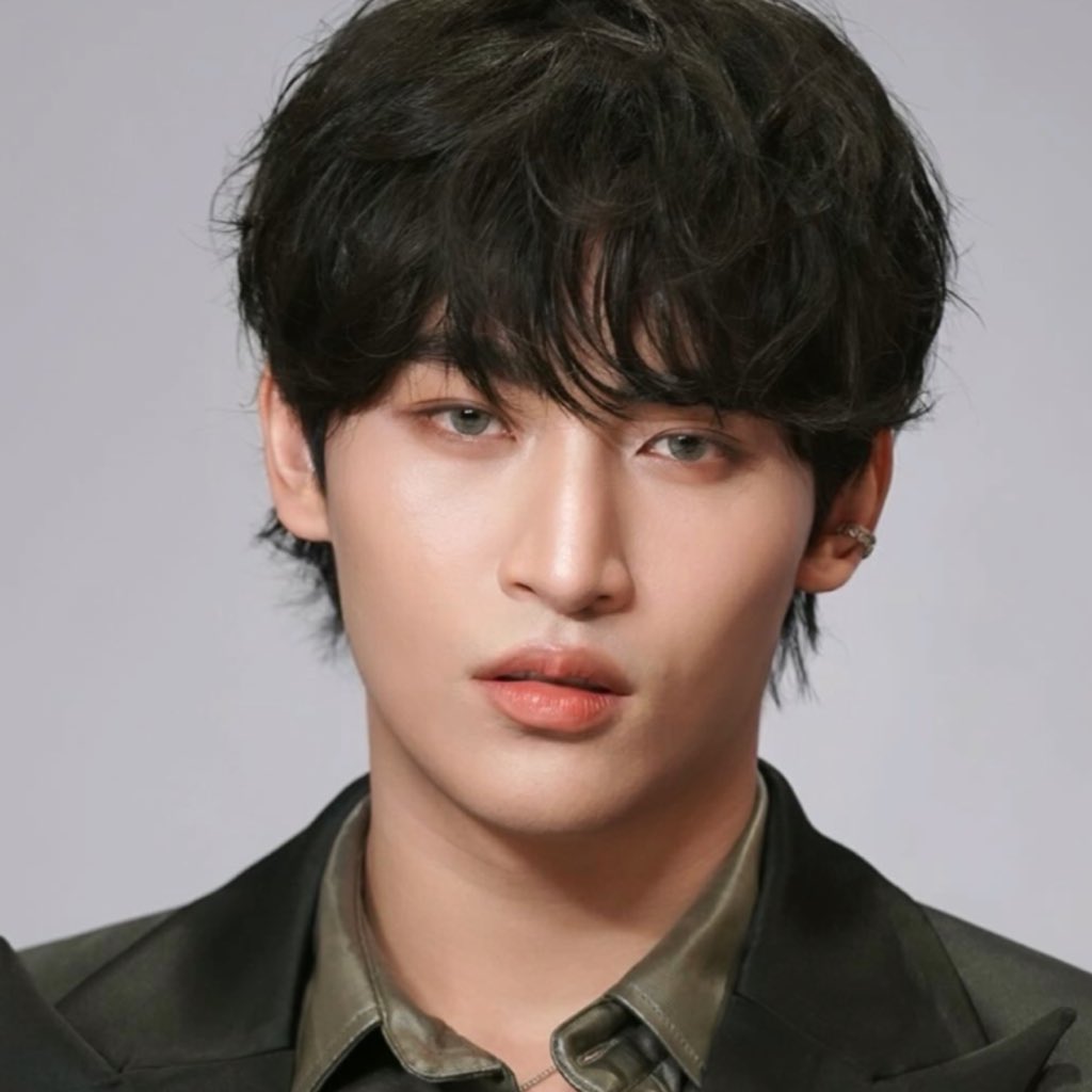 kk l UNorth’s divorce certificate l tweet media