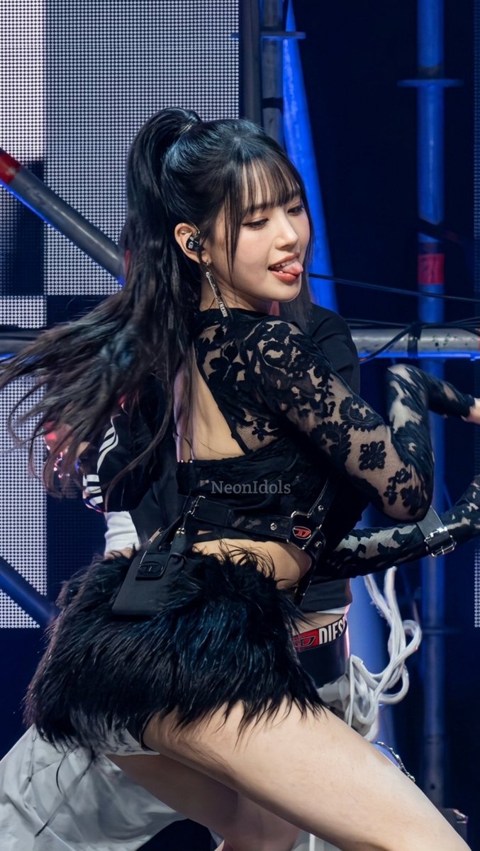 NayloSlow93038's tweet photo. I think she is hottest member of kiss of life

#natty #kissoflife #nattykissoflife https://t.co/of1gFDKhY6