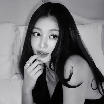 emoy 🐥 tweet media