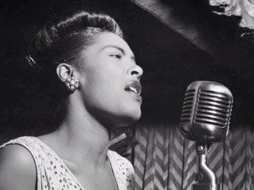 Lizzs_Lockeroom's tweet photo. Remembering the late great Billie Holiday on her birthday (April 7, 1915 – July 17, 1959) #LadyDay 💙🕊️ https://t.co/PbolTYifyI