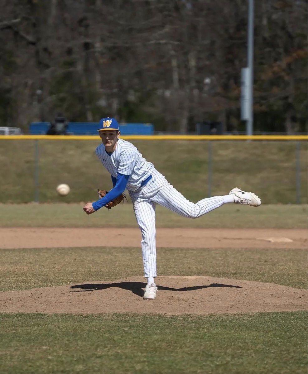 Holy Cross Baseball tweet media