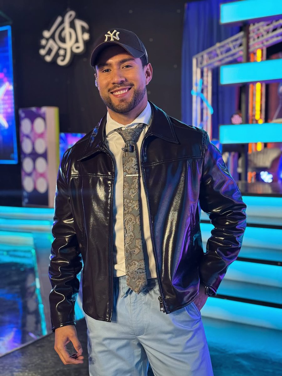 mariolcyrus's tweet image. Luis Roberto Zabalegui #blackleatherjacket #leatherjacket #jacket #blackjacket #fetish #leatherjacketfetish #leather #leathermen #leatherman #instagram #men #clothes #menclothes