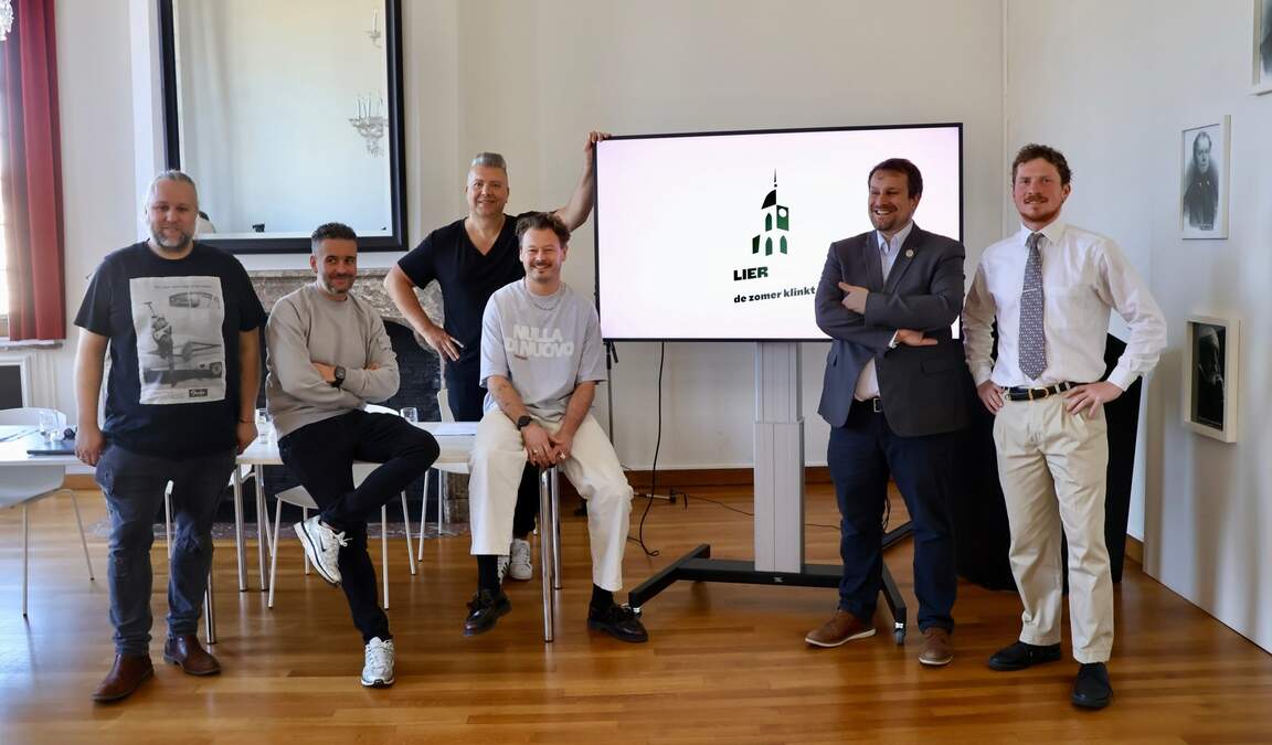 TwitteLIER tweet media