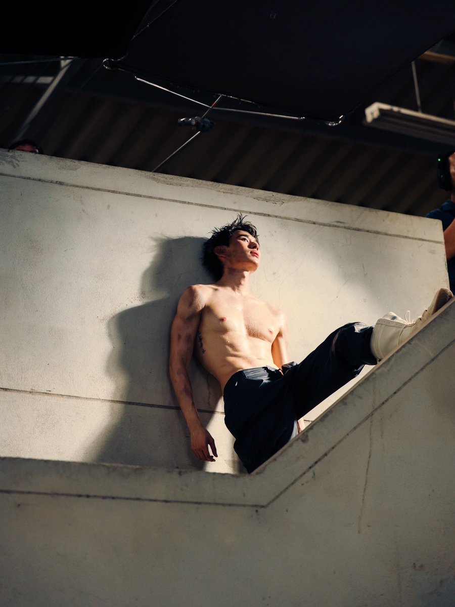 let’s goooooo #MOVEYABODY1MILLION