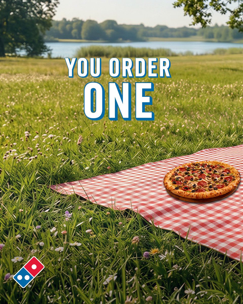 DominosLebanon's tweet image. The only thing better than pizza? Two of them. 😉
Who’s joining your Tuesday feast? 🍕

#Offer #BOGO #Dominos #Pizza