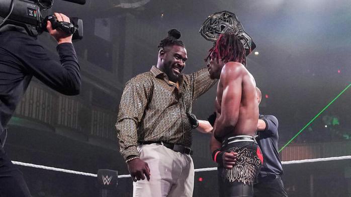 Jay 𖤐 tweet media