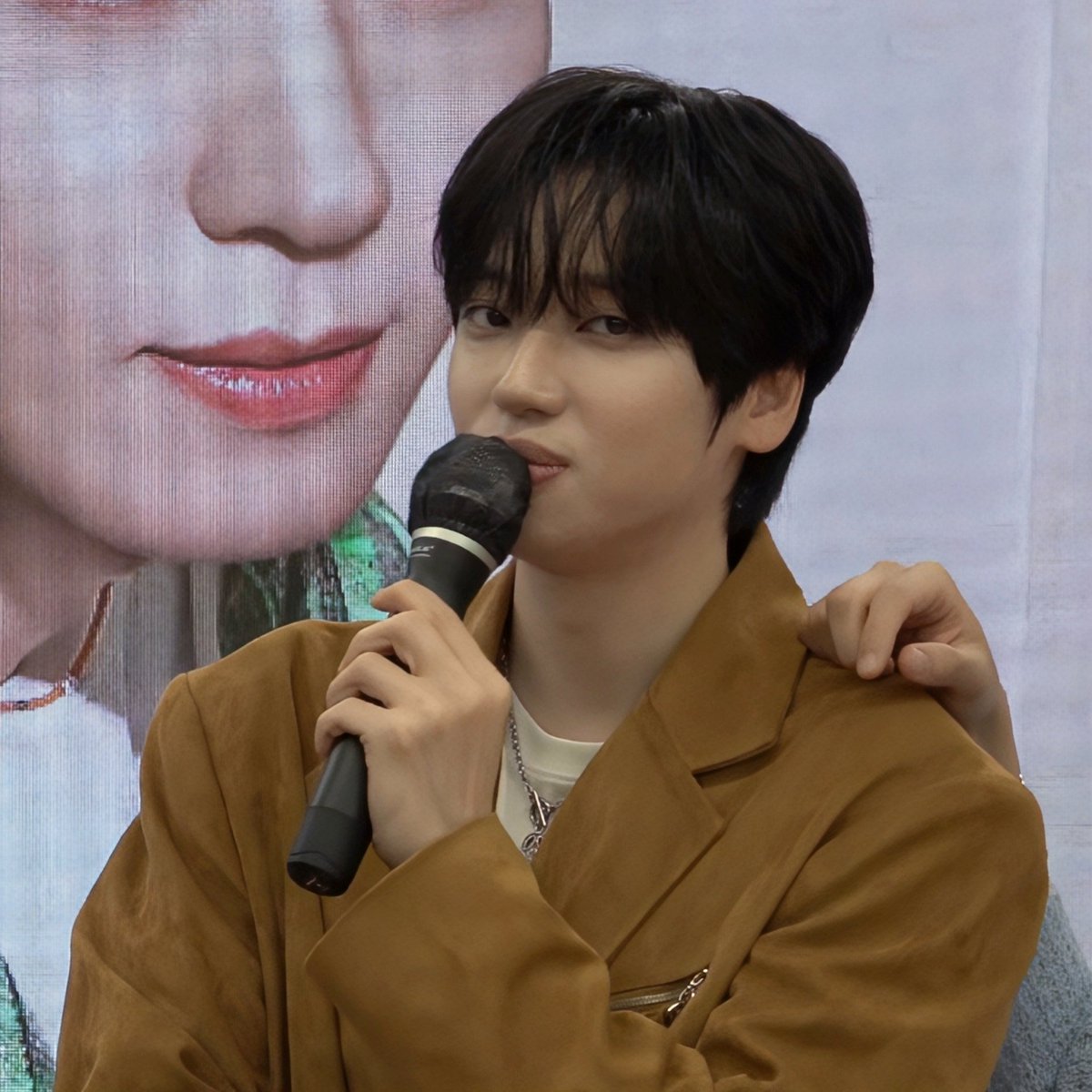 260321 헬로라이브 대면 팬싸 #니엘

               („• ᴗ •„)⋆˚                            ( ,,•̀⤙•́,, )